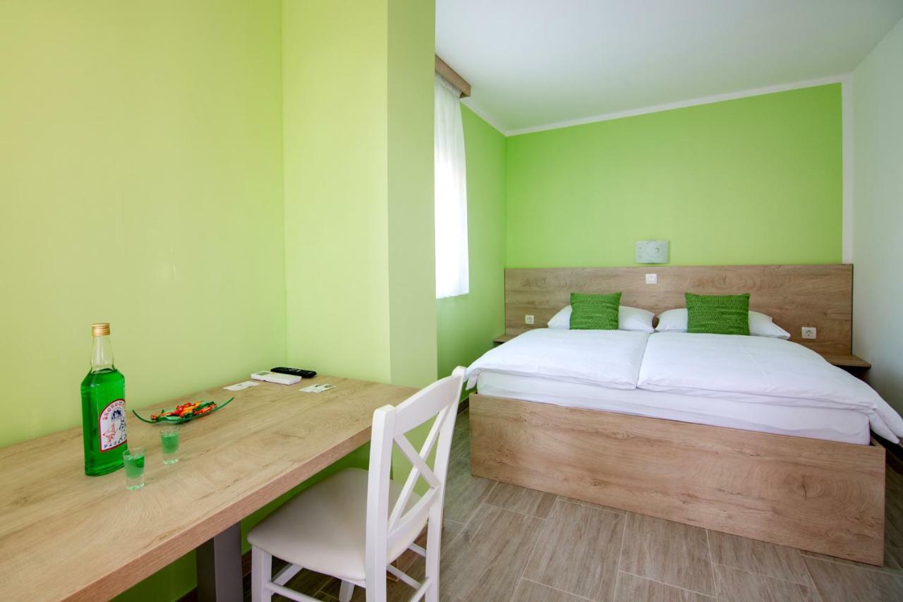 Rooms Sajina Podgrad  Buitenkant foto