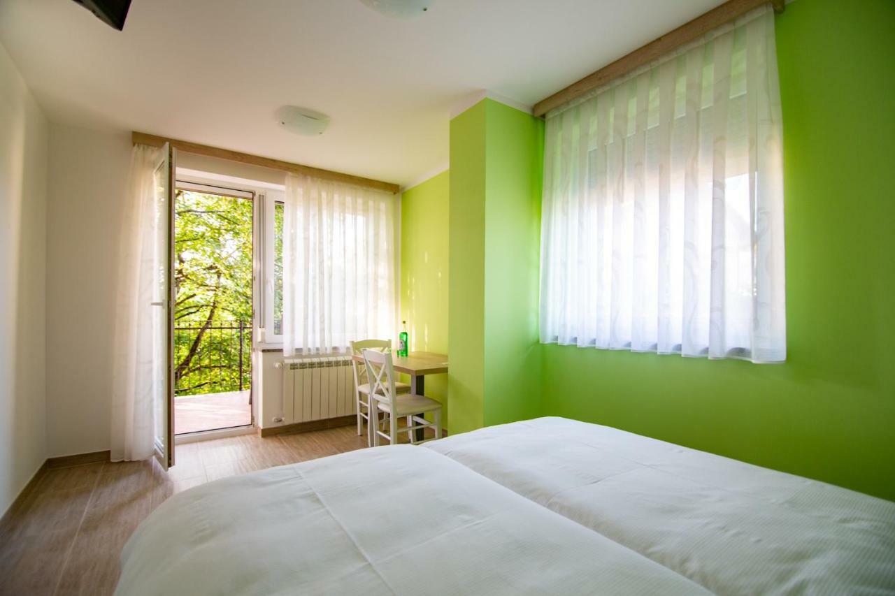 Rooms Sajina Podgrad  Buitenkant foto